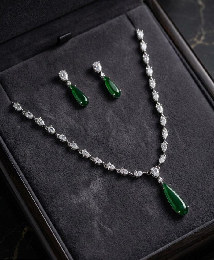 Emeraldé Teardrop Elegance Jewellery Set