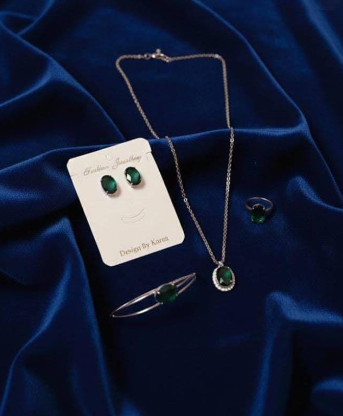 Emerald Green Oval Jewellery Set
