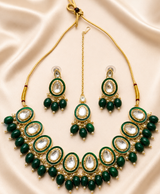 Emerald Noor Kundan Necklace Jewellery Set