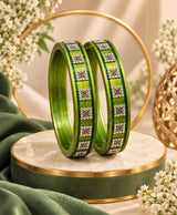 Elegant Green Rhinestone Acrylic Lac Bangle Set