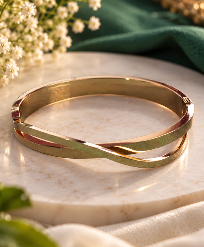 Elegant Rose Gold Interwoven Open Bracelet