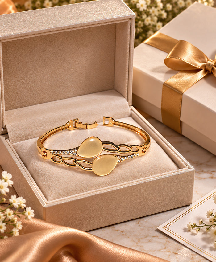 Golden Leaf Crystal Cuff Bracelet – Elegant Gold-Tone Designer Bangle