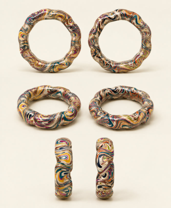 Ivory Multicolour Abstract Marbled Lac Bangles
