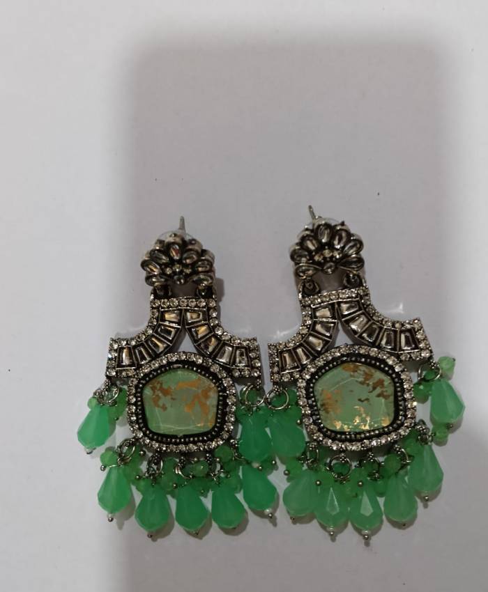 Royal Mint Green Drop Earrings