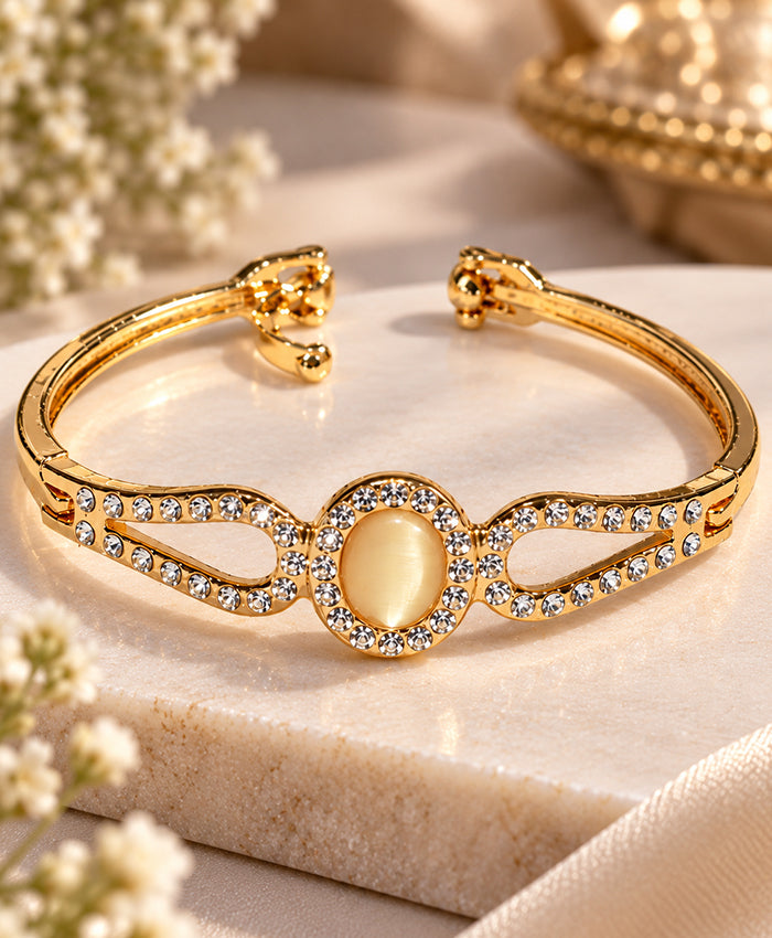 Elegant Gold-Tone Crystal Oval Cuff Bracelet – Sparkling Openwork Bracelet