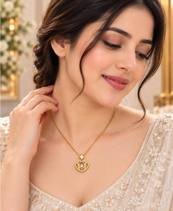 Elegant Golden Heart & Star Crystal Pendant Necklace