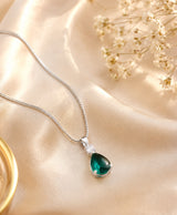 Elegant Teardrop Green Gemstone Pendant Necklace – Silver-Tone Chain