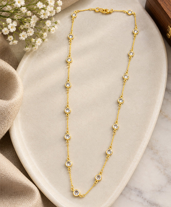 Elegant Gold-Tone Green Stone Link Necklace