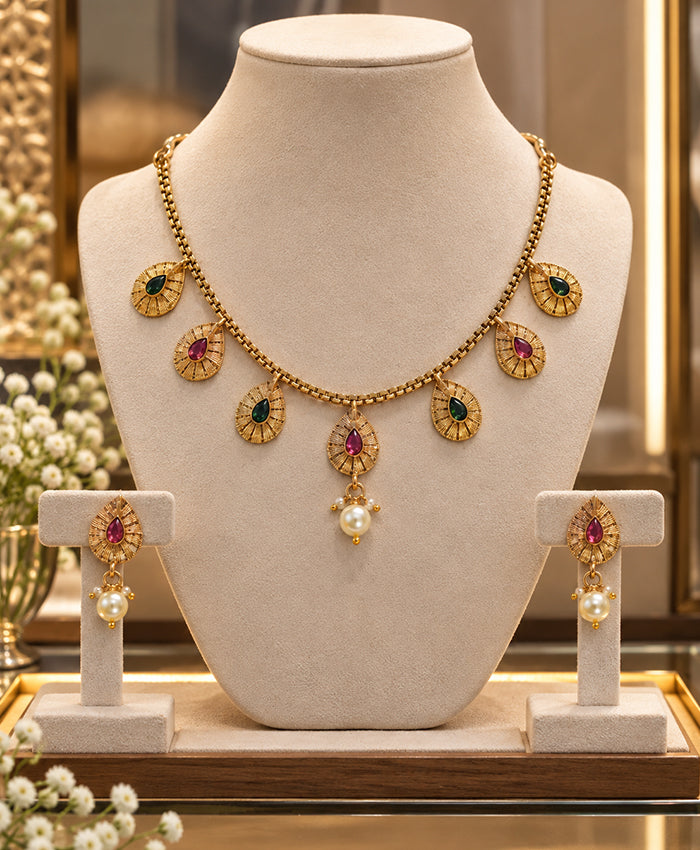 Elegant Gold-Tone Teardrop Ruby & Emerald Pearl Necklace Set