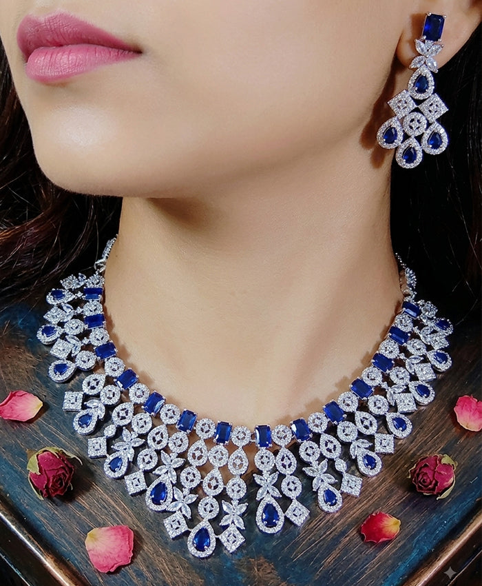 Emerald Élan Luxe Jewellery Set