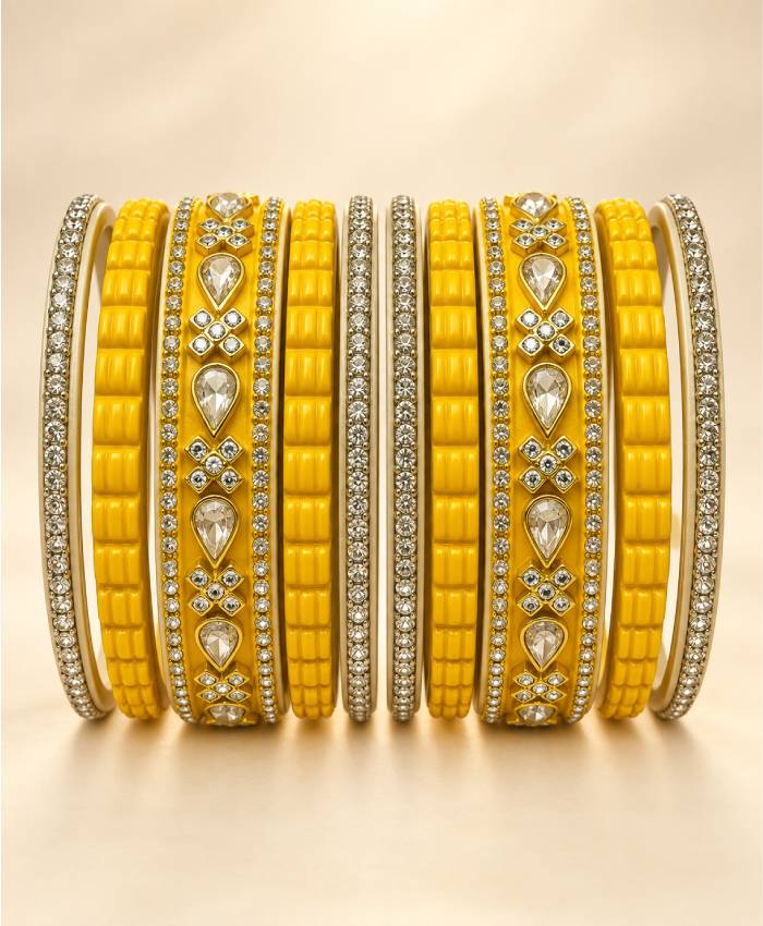 Golden Radiance Lac Bangle Set